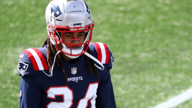 NFL insider thinks Patriots could offer Stephon Gilmore a contract