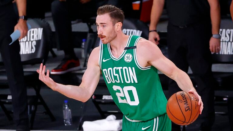 Gordon Hayward operado com êxito mas com época na NBA em risco -  Basquetebol - SAPO Desporto