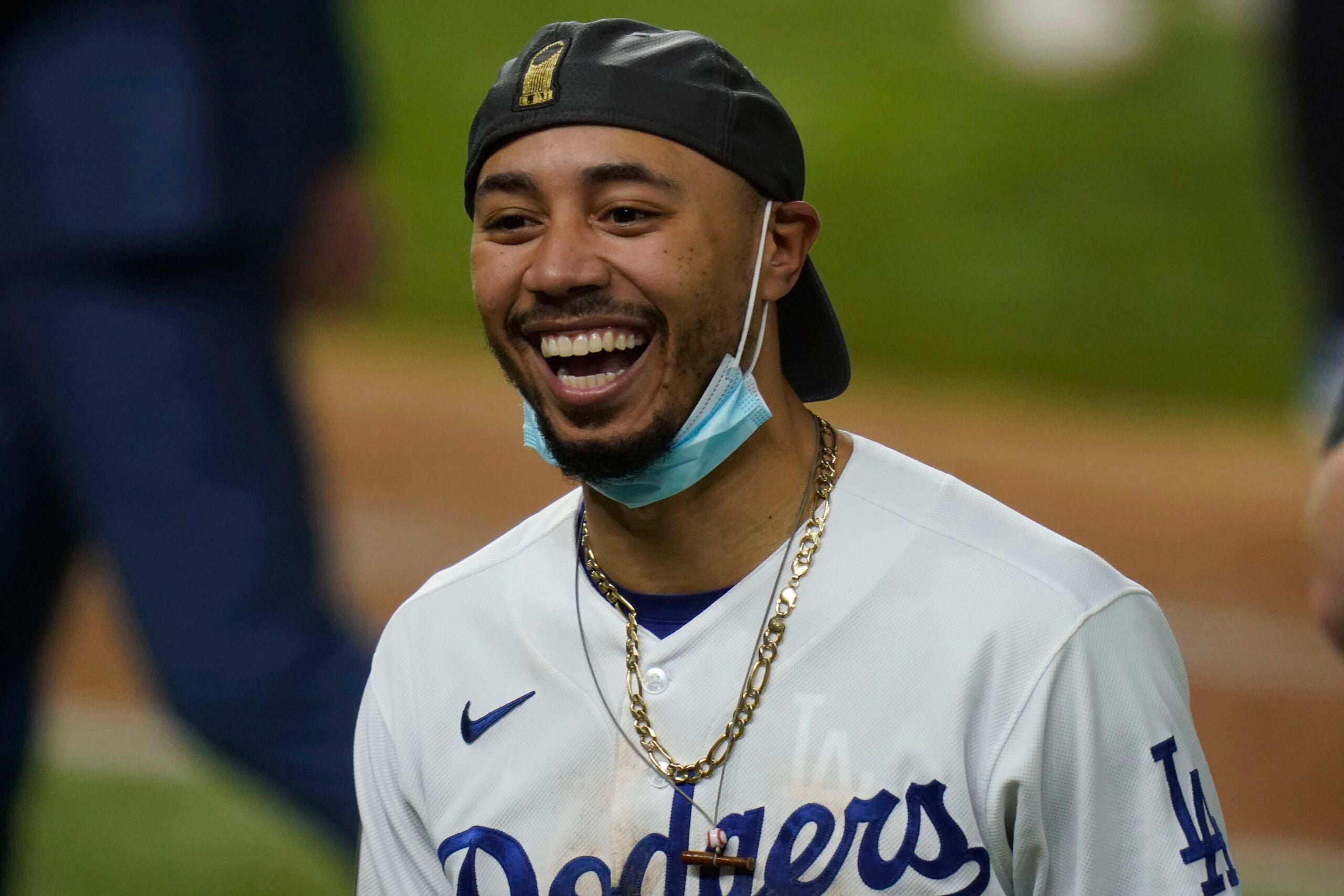 Sandra Montes on X: This has got to be one of the cutest Mookie Betts  costume right down to the bat ball necklace he wears. #mookiebetts  #dodgersnation #dodgerswin / X