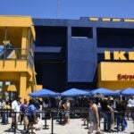 IKEA-Getty-Images-Line-Outside-Store