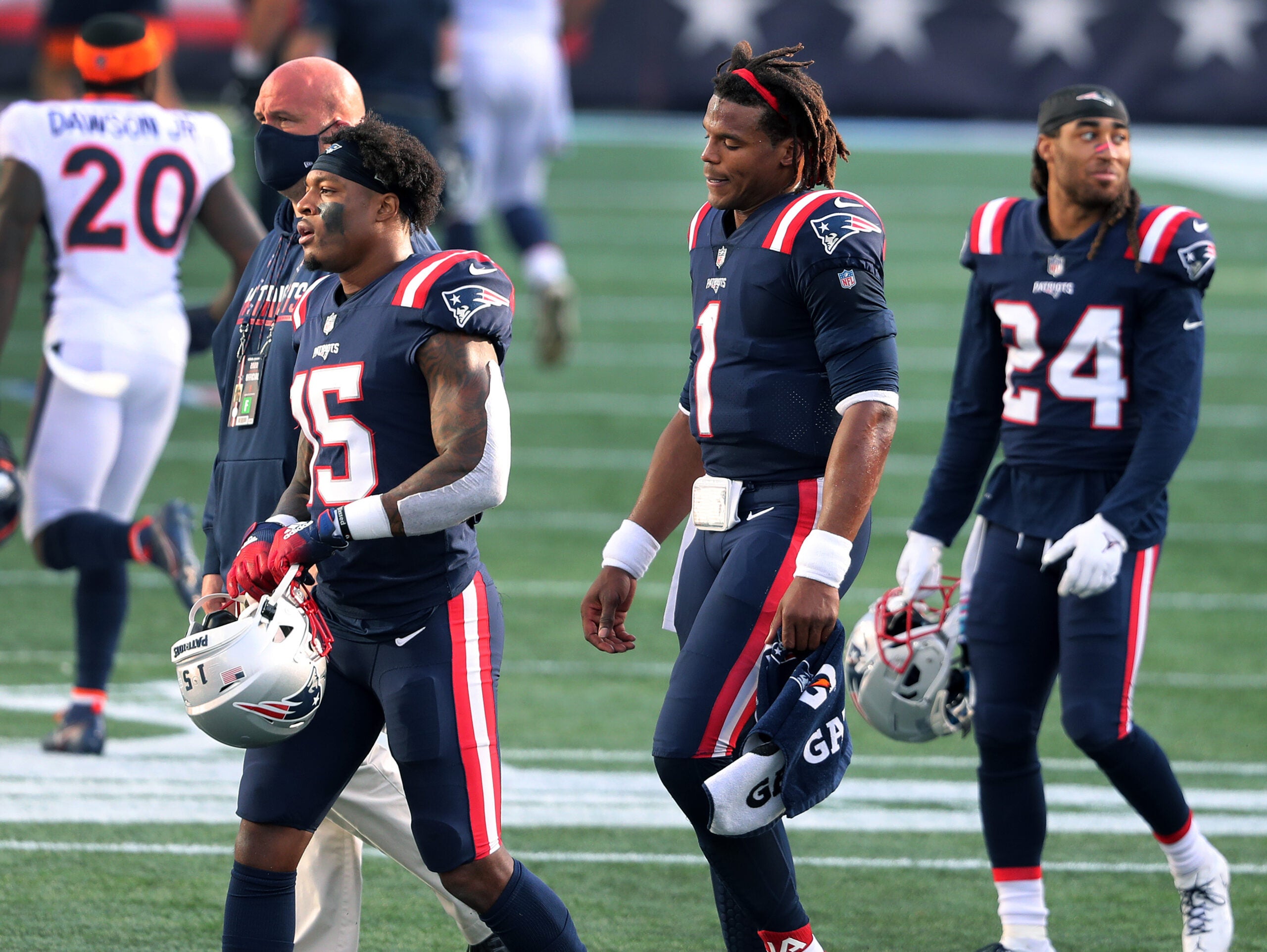 Tom Brady's former Patriots teammates praise him following NFC