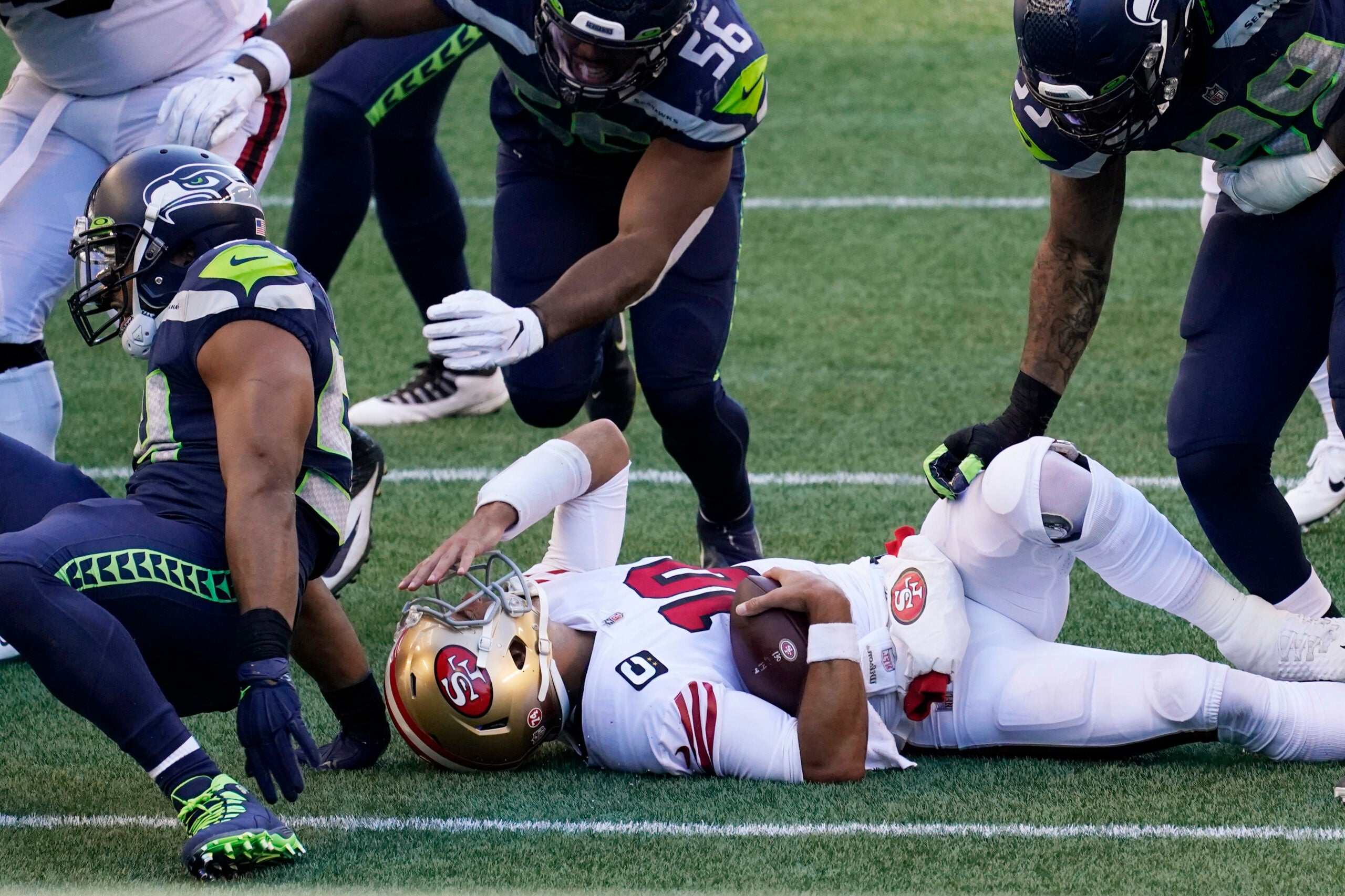 49ers QB Jimmy Garoppolo sidelined by ankle injury for second straight game  - The Boston Globe