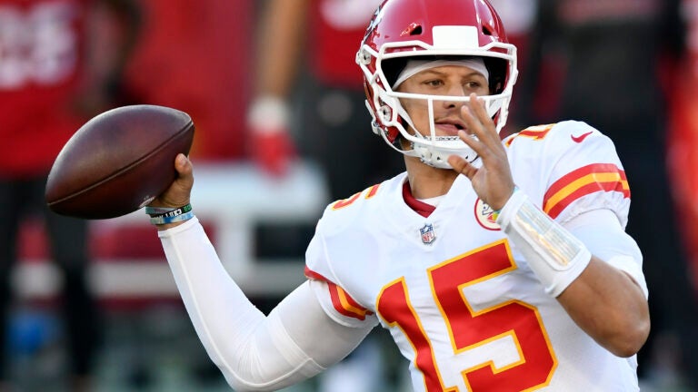 Patrick Mahomes, Chiefs overcome errors to get past Dolphins - The Boston  Globe