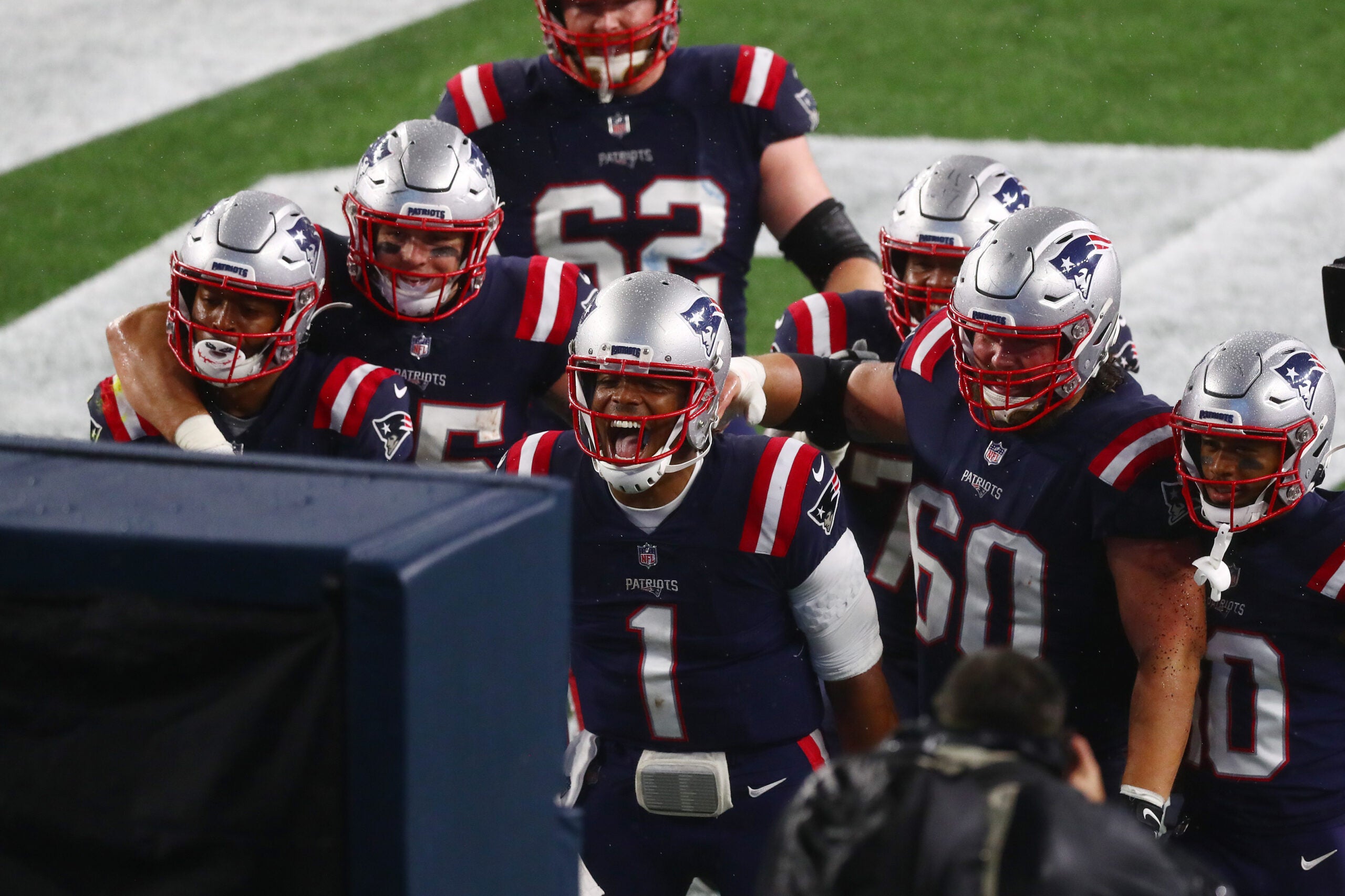 Unbeaten no more, Patriots fall to Jackson and Ravens 37-20