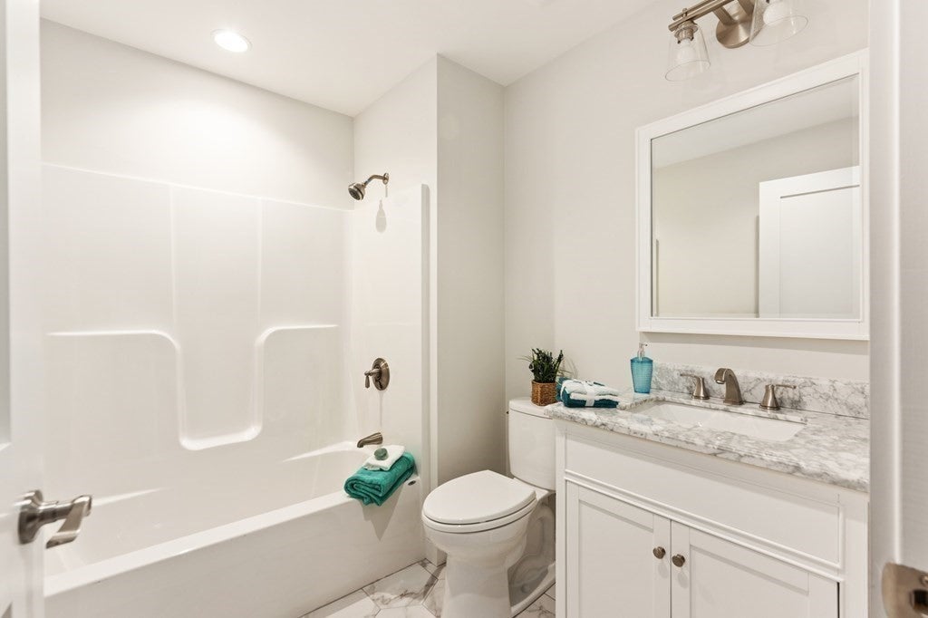 Luxury Home of Week For 1.95m, Gloucester unit with harbor view