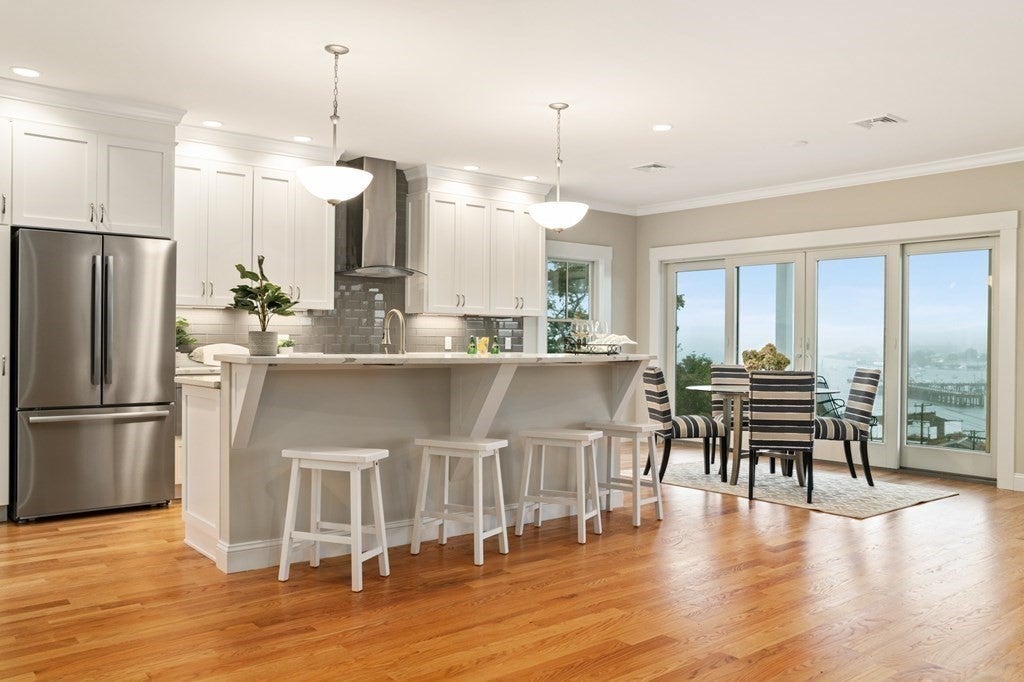 Luxury Home of Week For 1.95m, Gloucester unit with harbor view