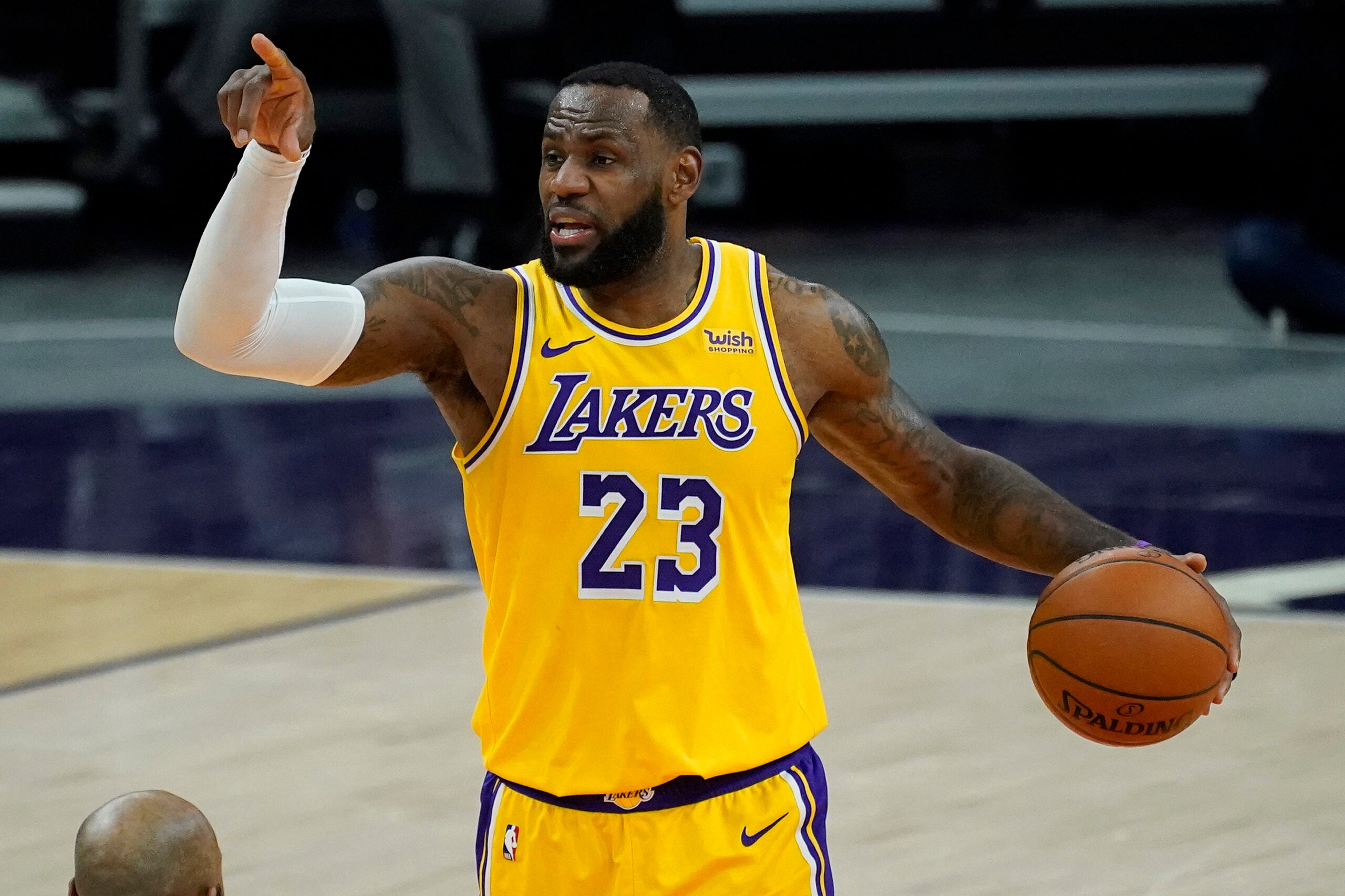 Los Angeles Lakers' LeBron James hailed for 'scary' record-breaking stats  against Los Angeles Clippers, NBA News