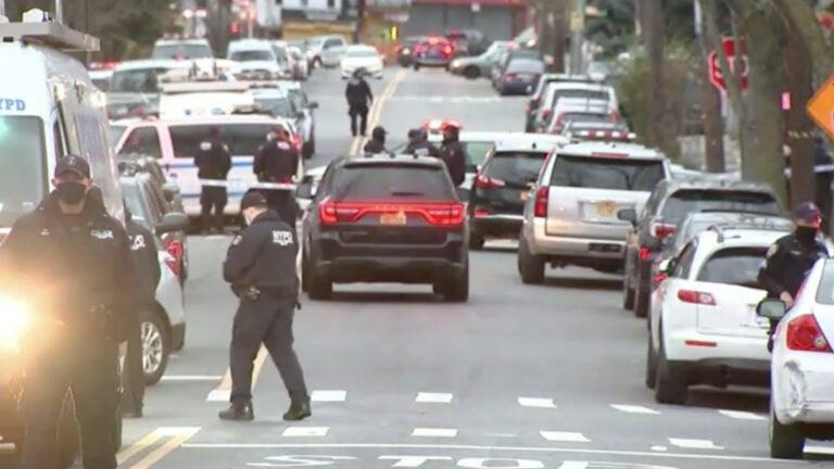 Hyannis Trooper Shooting Suspect Killed In Bronx Shootout With Us Marshals 