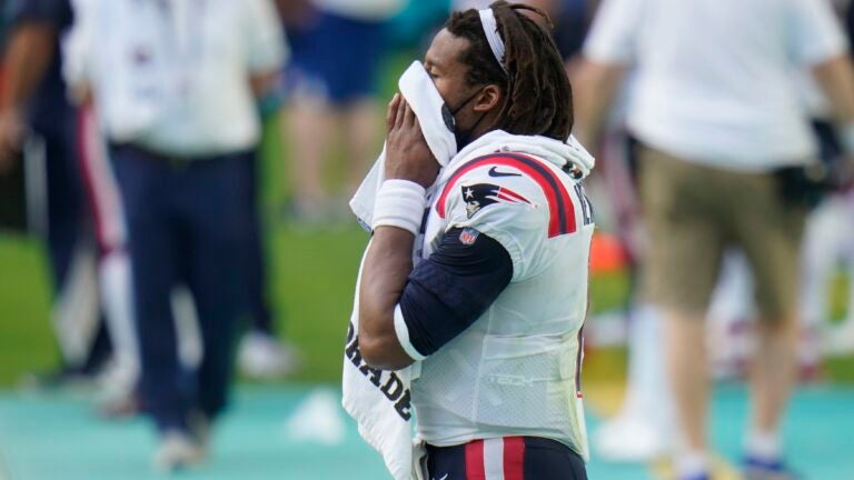 Patriots: Cam Newton looks like a boss in latest Pats jersey photo shoot