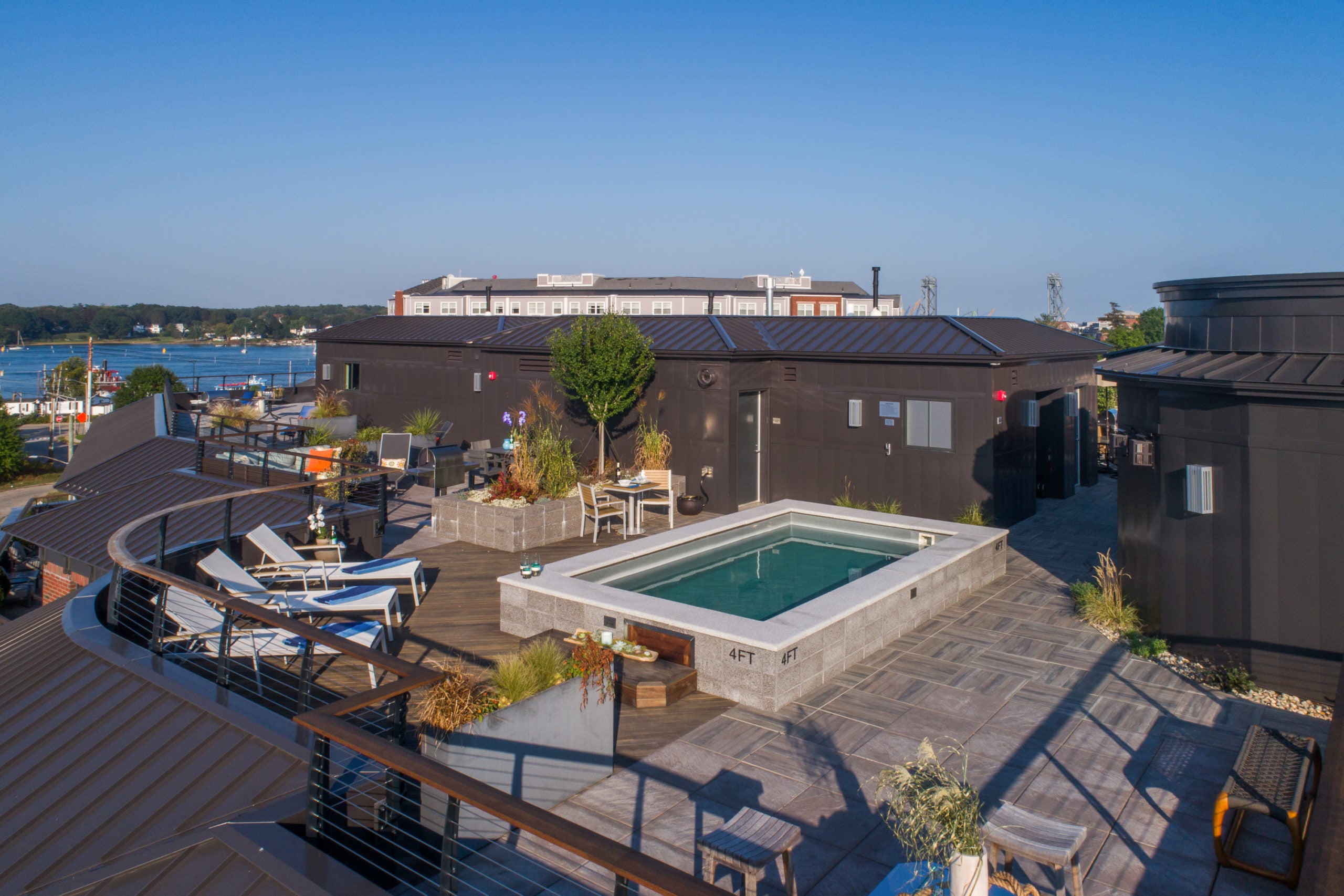 233-Vaughan-Unit-401-Portsmouth-Pool