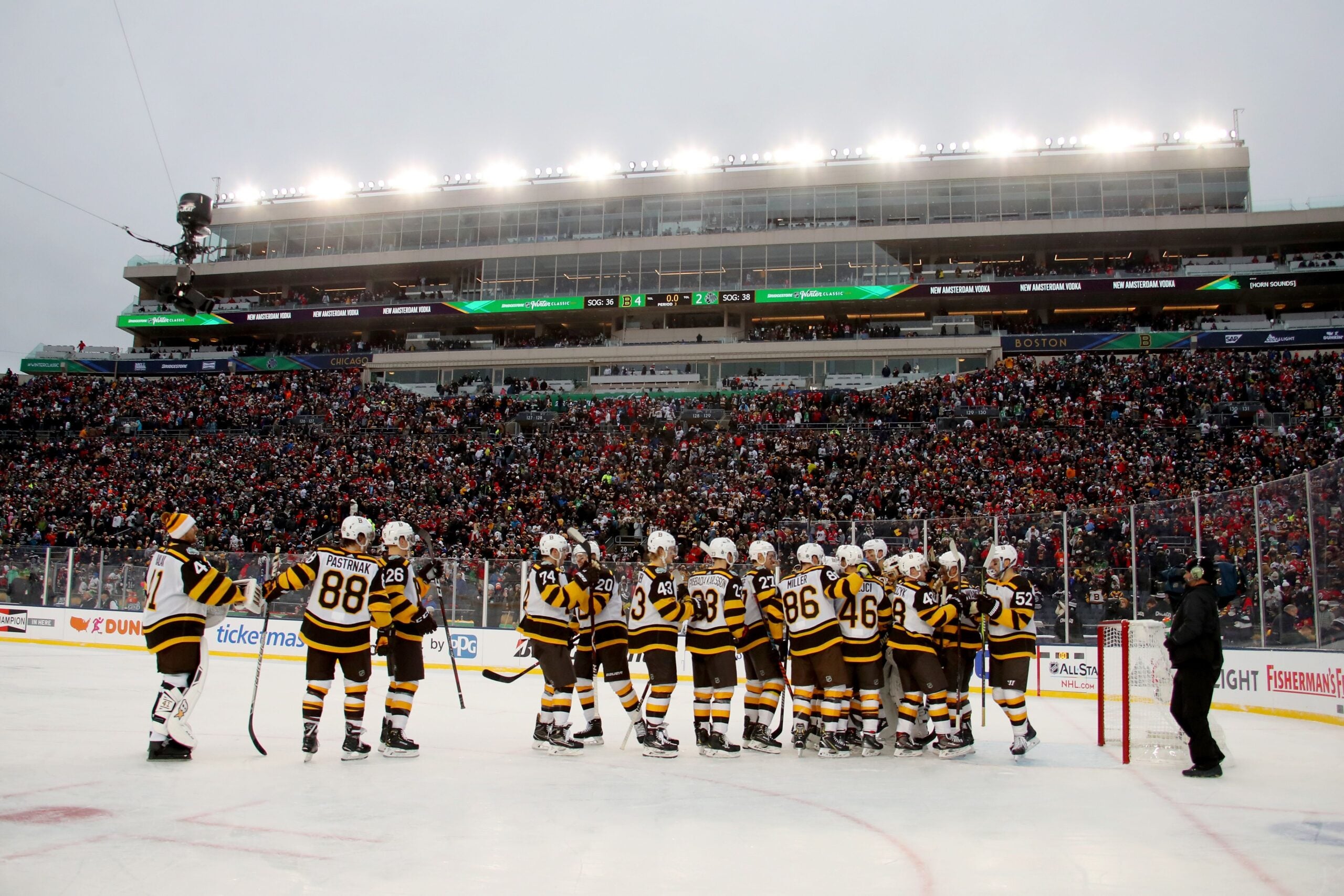 Bruins reportedly may play outdoor game in February