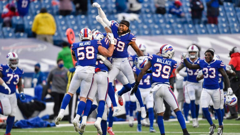 Bills beat Colts 27-24 for first playoff win since 1995
