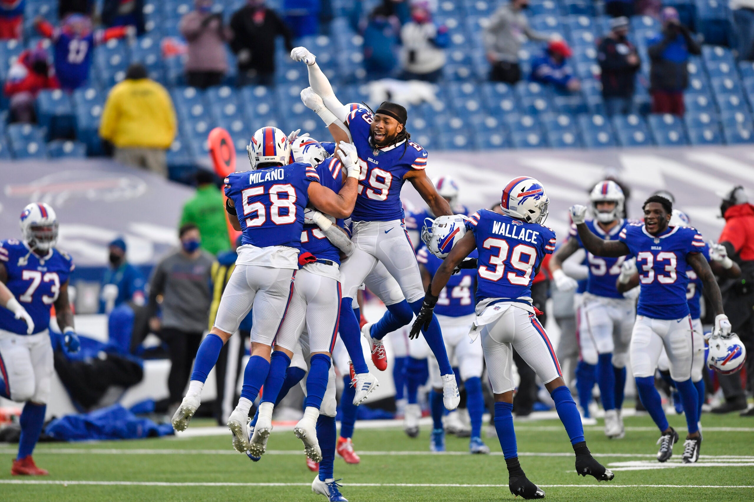 Bills beat Colts 27-24 for first playoff win since 1995