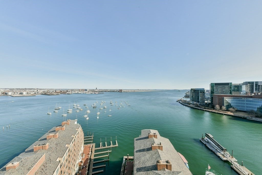 Rowes Wharf Rentals