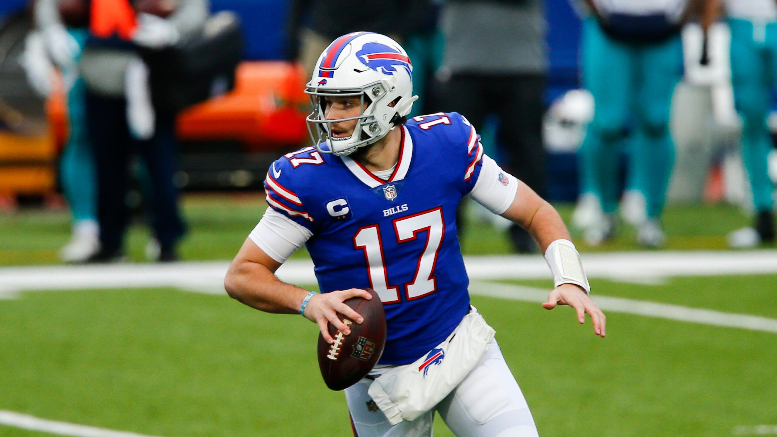 Mac Jones' future is bright, but Patriots' Josh Allen problem isn't going  anywhere