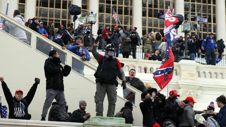 Pro-trump mob storms u. S. Capitol in bid to overturn election