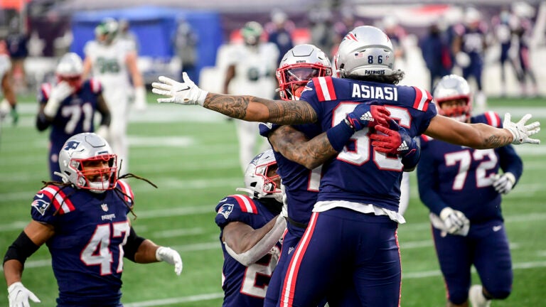 Asiasi had first catch, TD in Patriots' win over the Jets Sunday