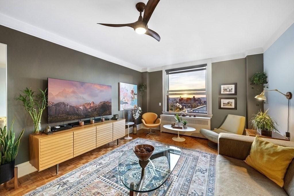 This Beacon Hill twobedroom comes with a political view