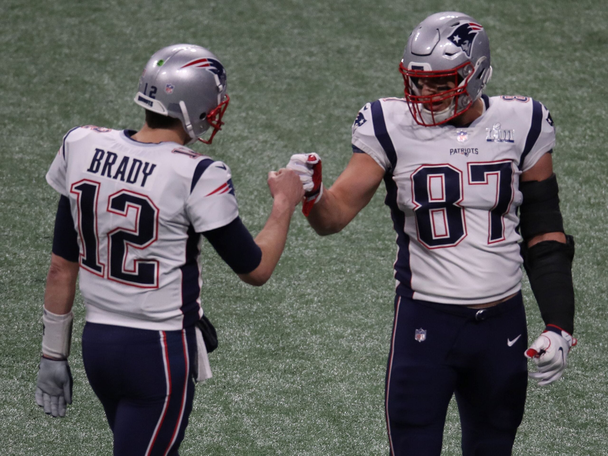 Rob Gronkowski predicts Tom Brady will return for 24th season: 'Probably  getting arm checked right now'
