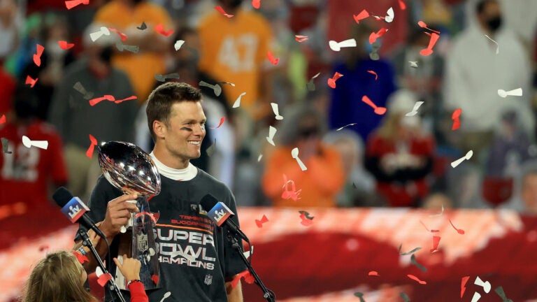 MEMORABLE MOMENTS OF 2021: Brady's Super Bowl title highlights year