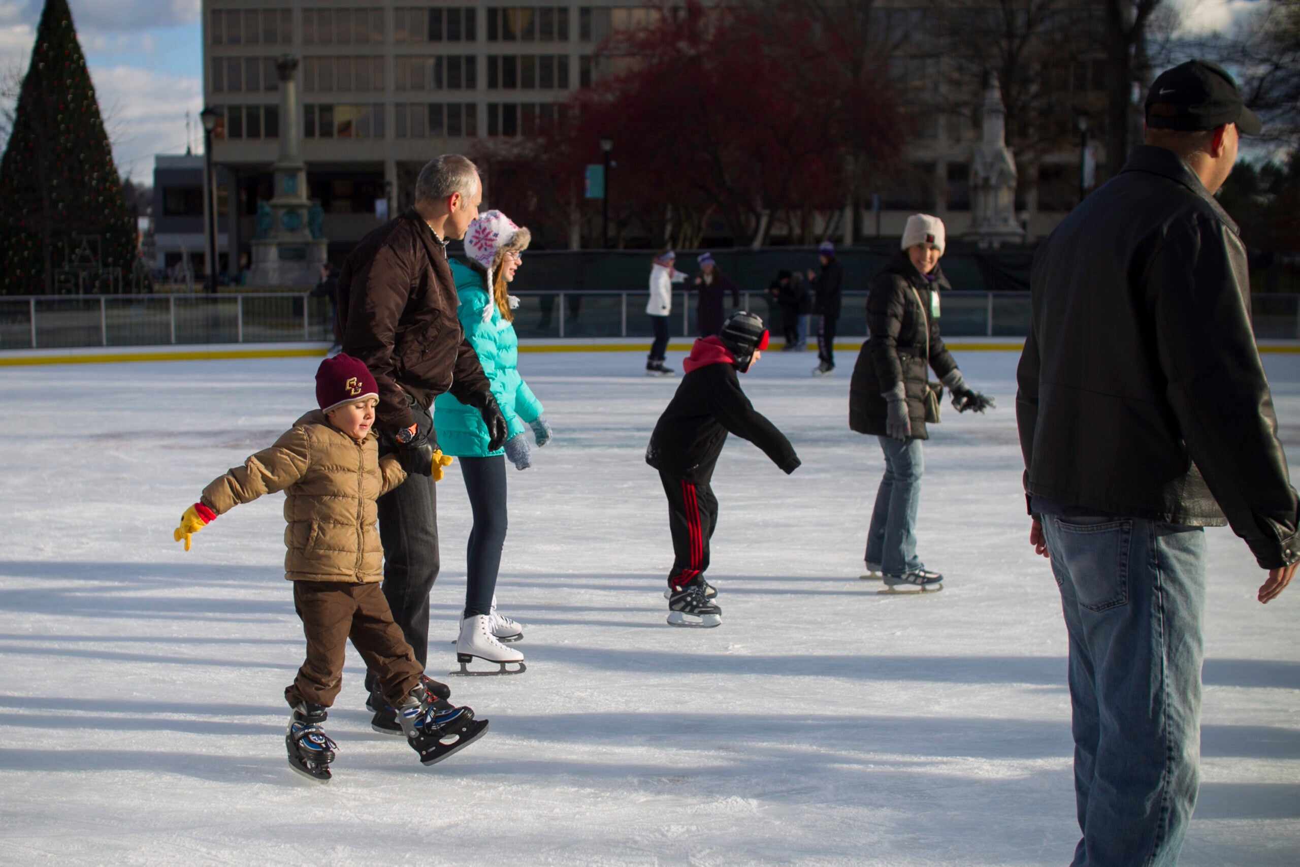 Some Worcesterarea ice rinks opening for public skating