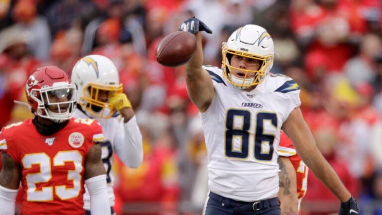 Patriots TE Hunter Henry finishes in top 10 of ESPN rankings