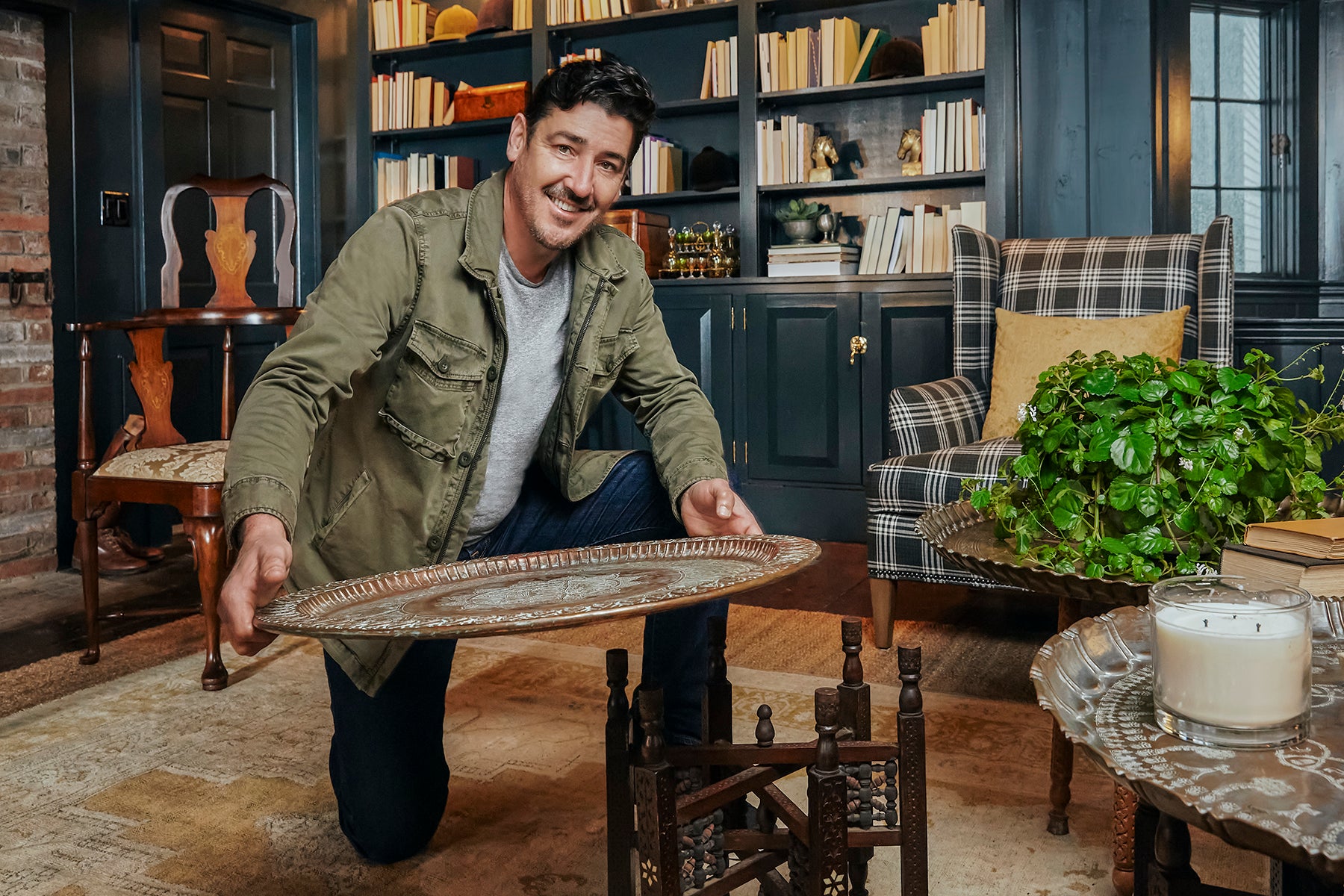 New Kids' Jonathan Knight stars in HGTV's 'Farmhouse Fixer'