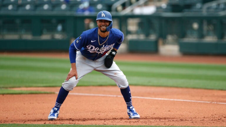 With a postseason vibe being felt at Fenway Park, Red Sox hang on to beat  Mookie Betts, Dodgers - The Boston Globe