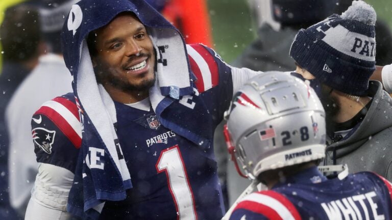 Patriots: Jonnu Smith and Hunter Henry additions could revive Cam Newton