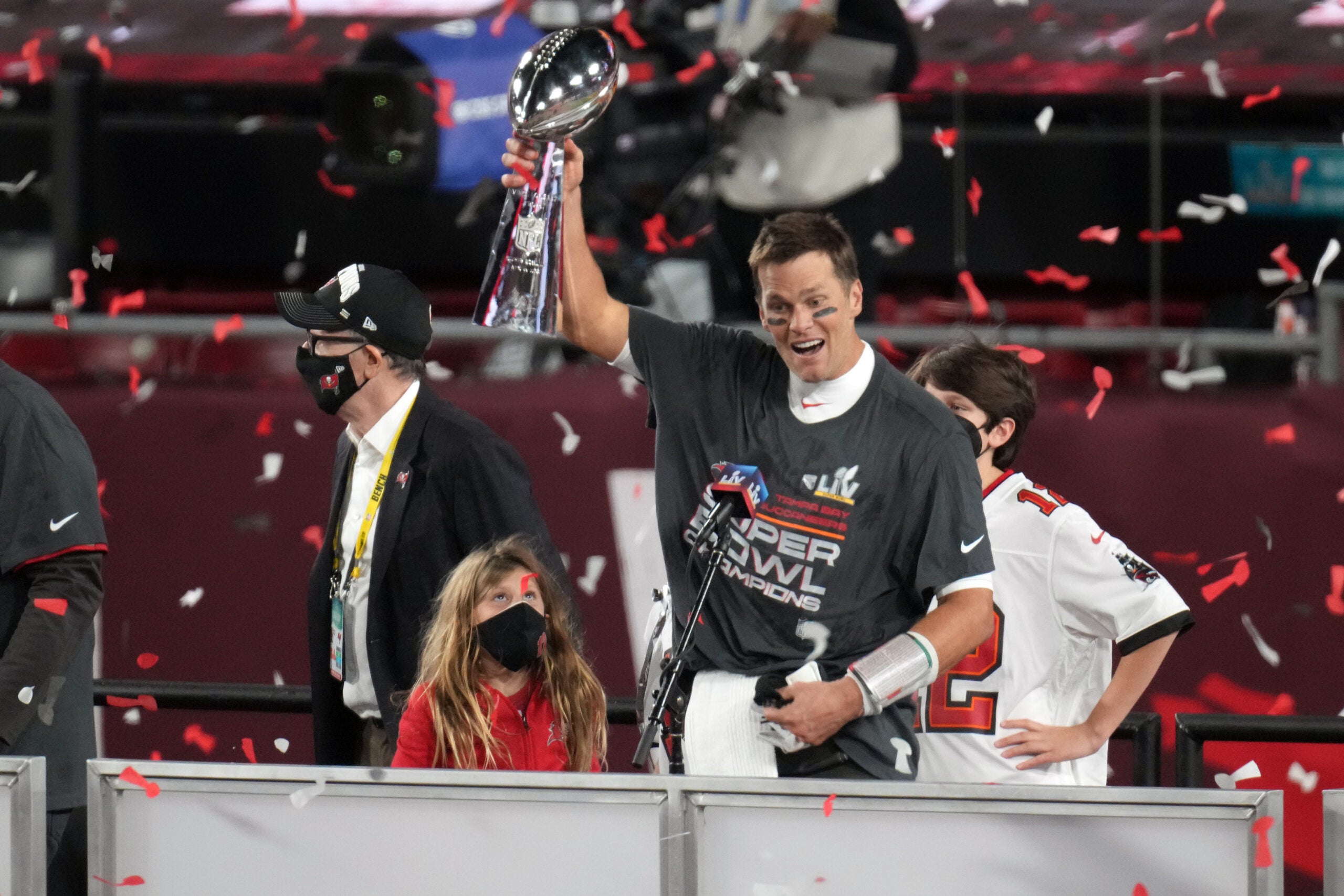 Patriots to raffle Super Bowl championship ring for charity