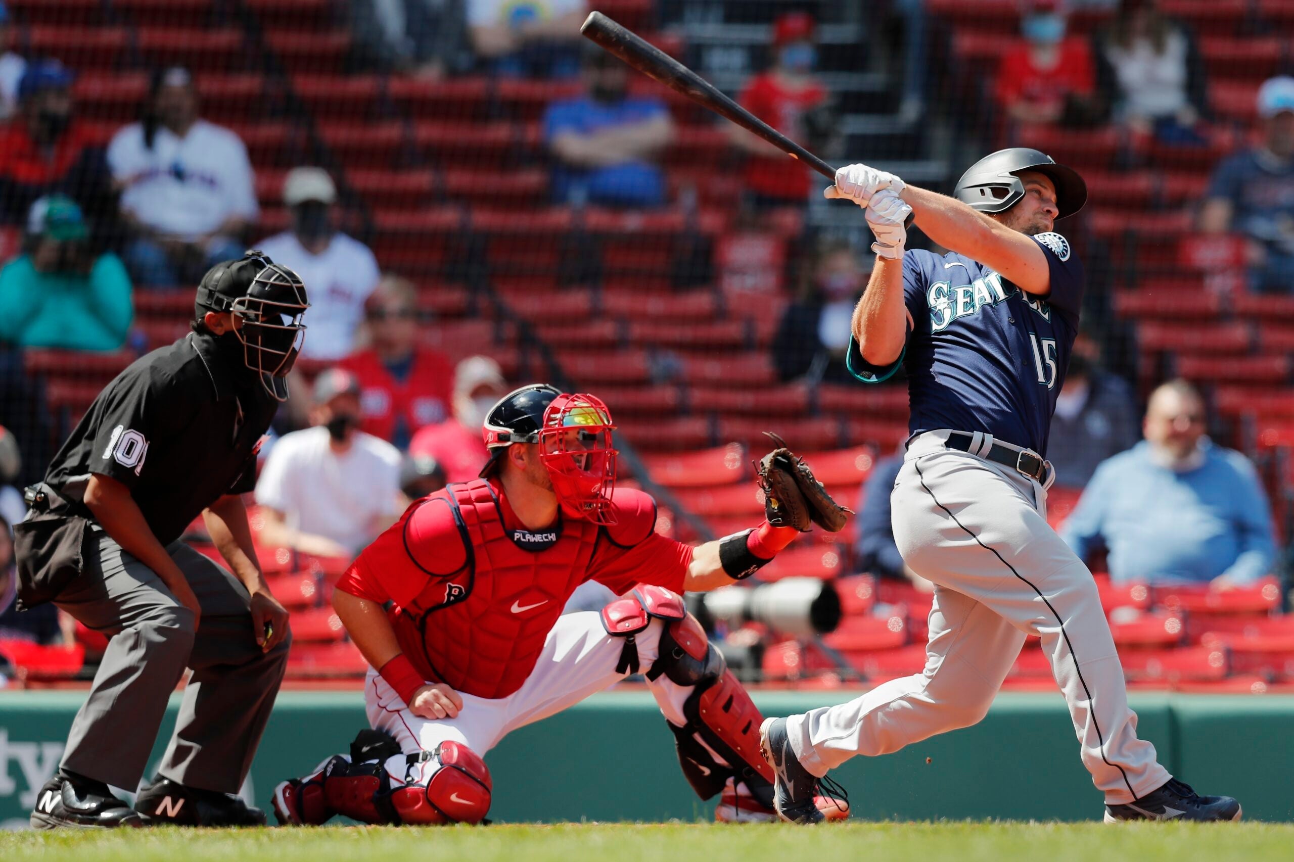 Kyle Seager, Chris Flexen lead Mariners past Red Sox 8-2