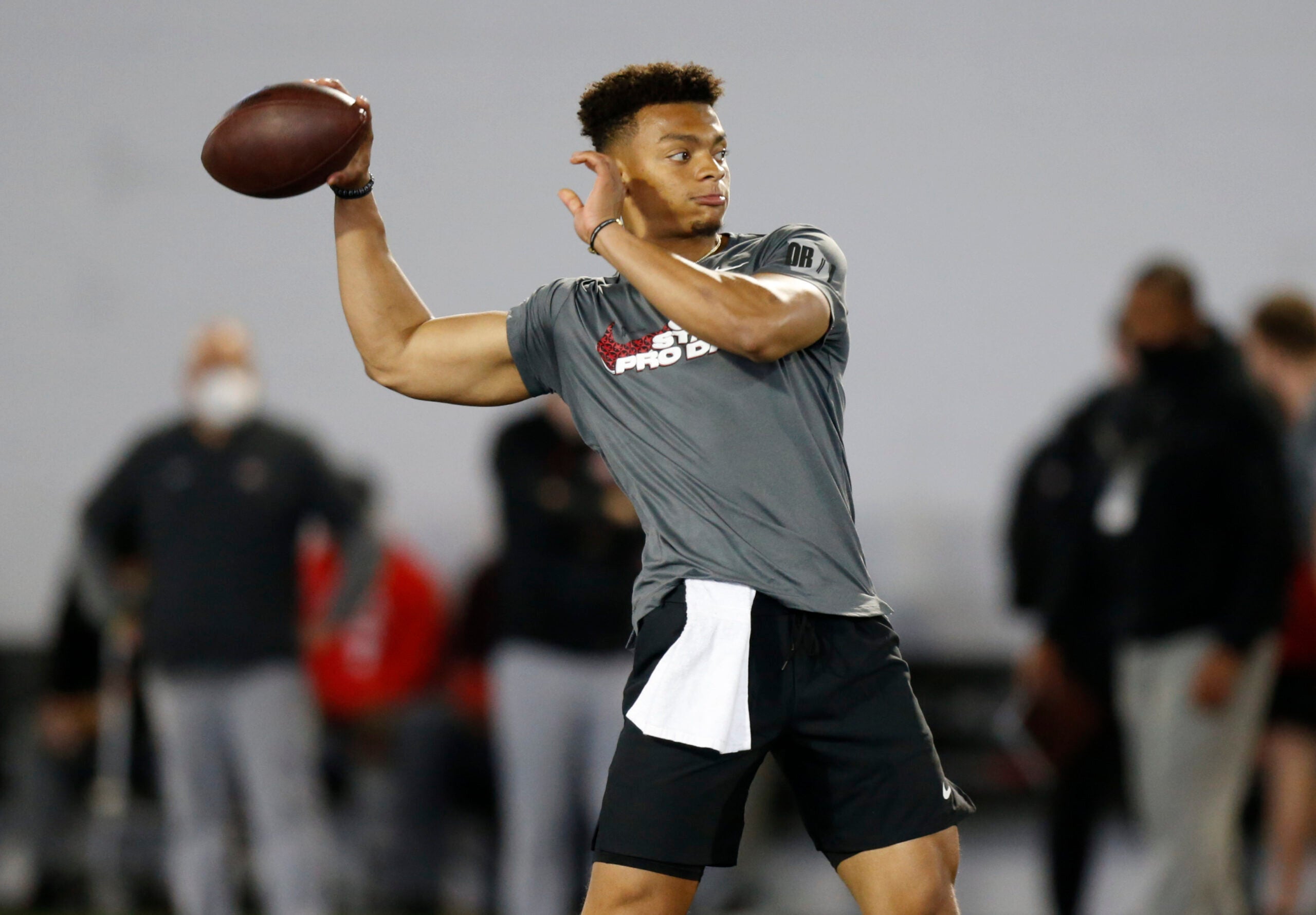 NFL mock draft: Patriots trade up for Justin Fields, add slew of elite  defenders in 7-round projection