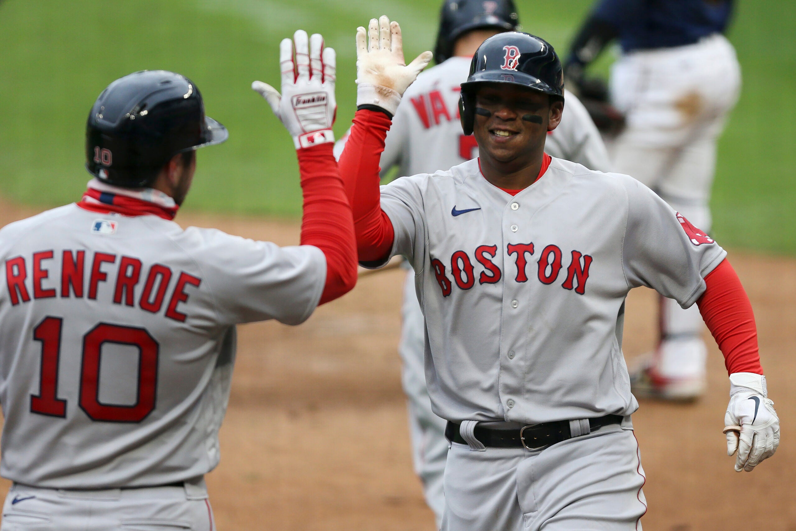 Verdugo shines for Red Sox in doubleheader sweep over Twins