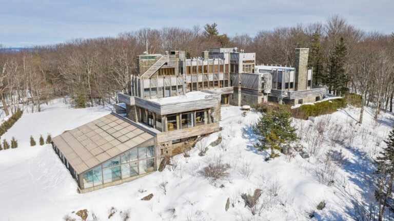 Oak-Hill-Dublin-NH-Exterior-1