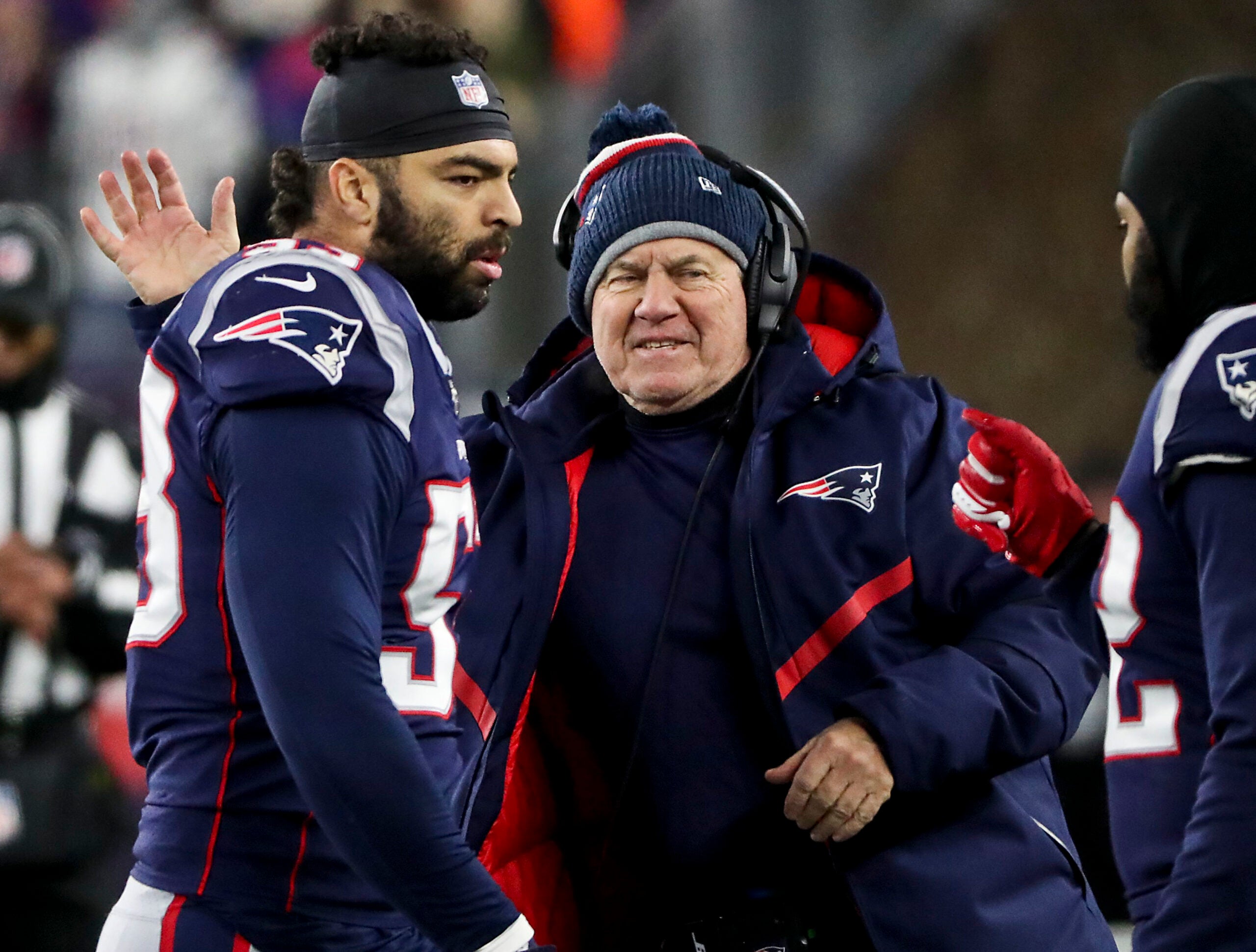 Patriots face difficult decision with Julian Edelman's chronic knee troubles