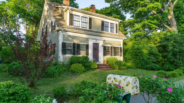 52-S-Main-St-Topsfield-Exterior-Front