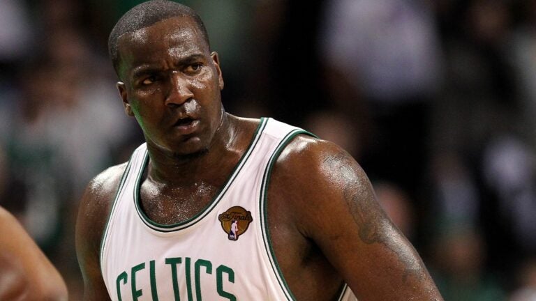 Kendrick perkins store celtics jersey