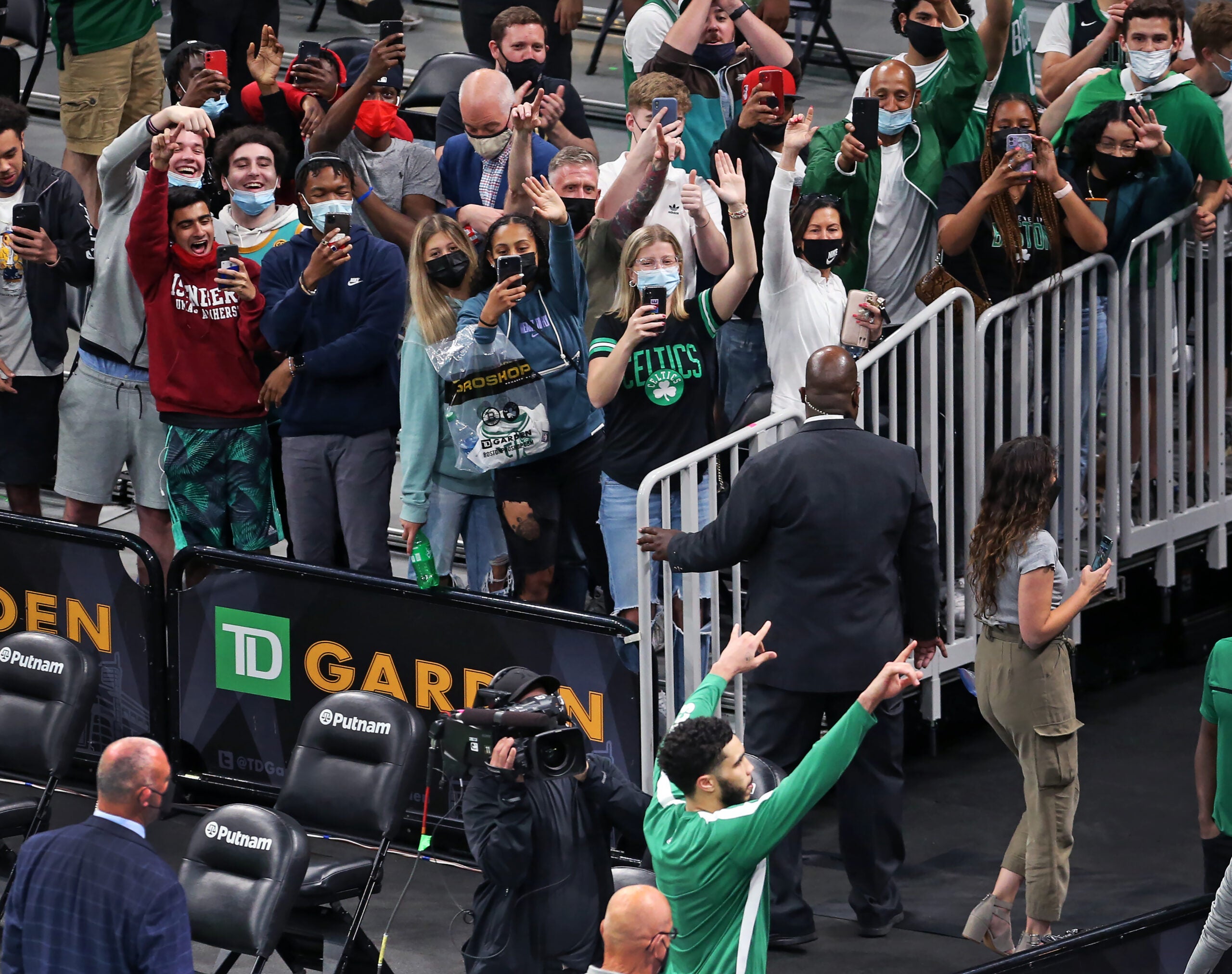 TD Garden capacity: Celtics, Bruins games to increase to 25