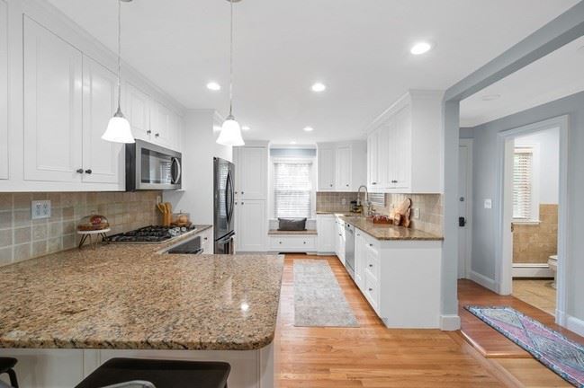 220-Greenwood-St-Kitchen