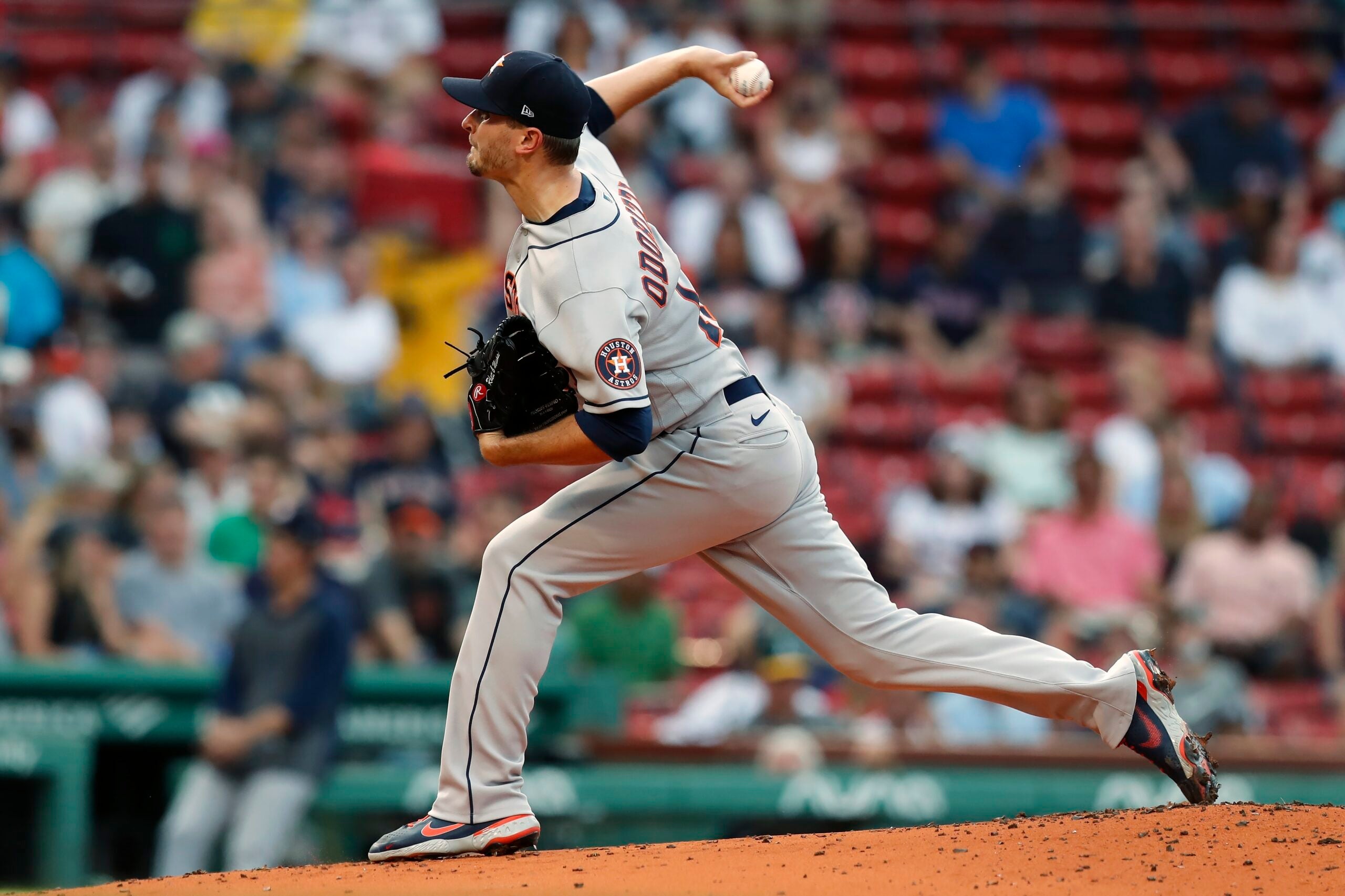 Red Sox beat Astros 12-8, avoid sweep as Martinez homers