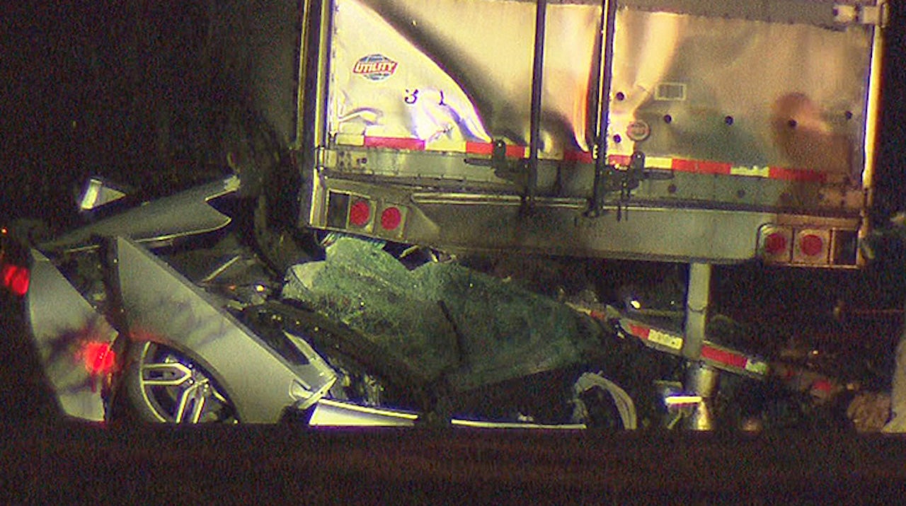 Woburn car crash sends one vehicle into Horn Pond; no serious injuries reported