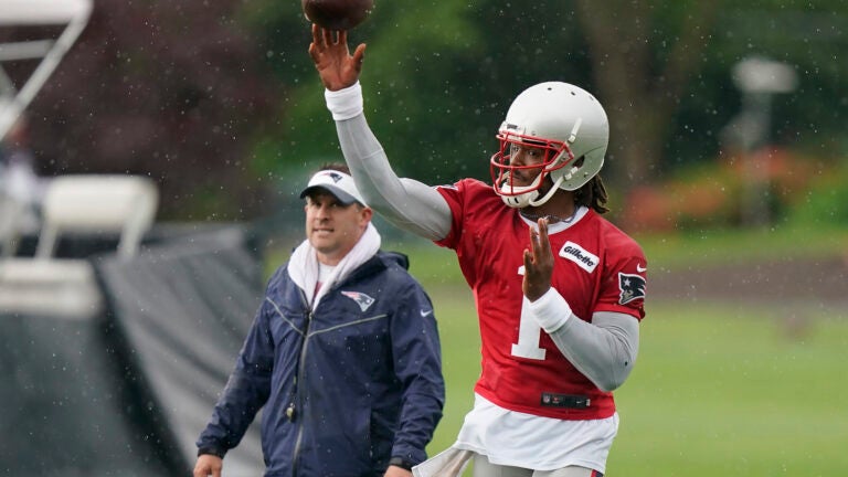 Patriots: Mac Jones' practice schedule in rain vs Cam Newton's says it all