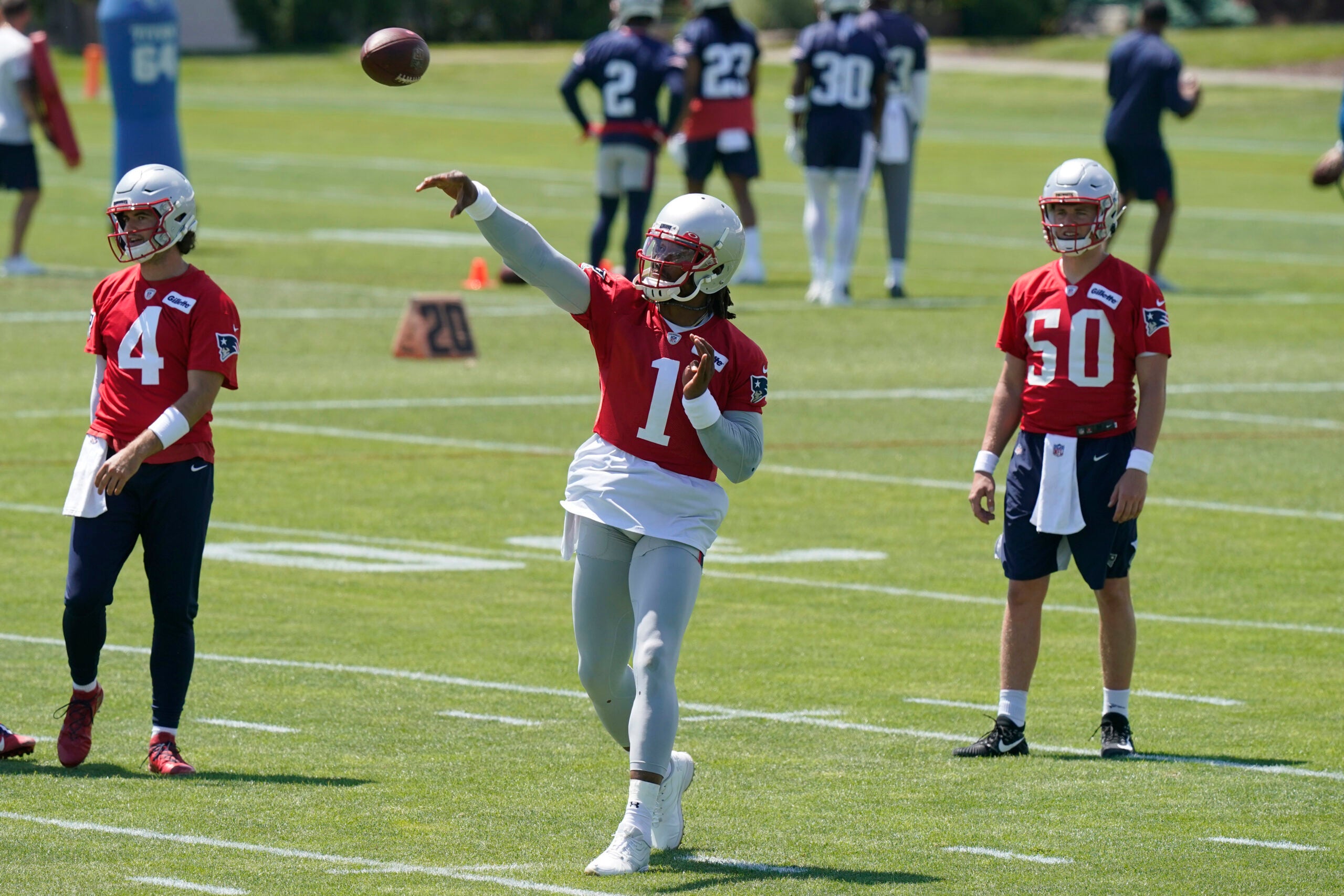 Cam Newton's hurt, and other takeaways from Friday's Patriots OTAs