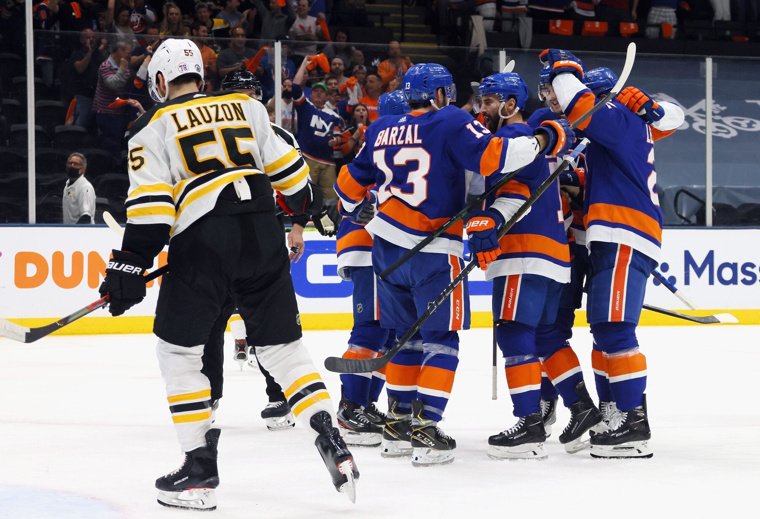 New York Islanders complete incredibly rare sporting feat and end