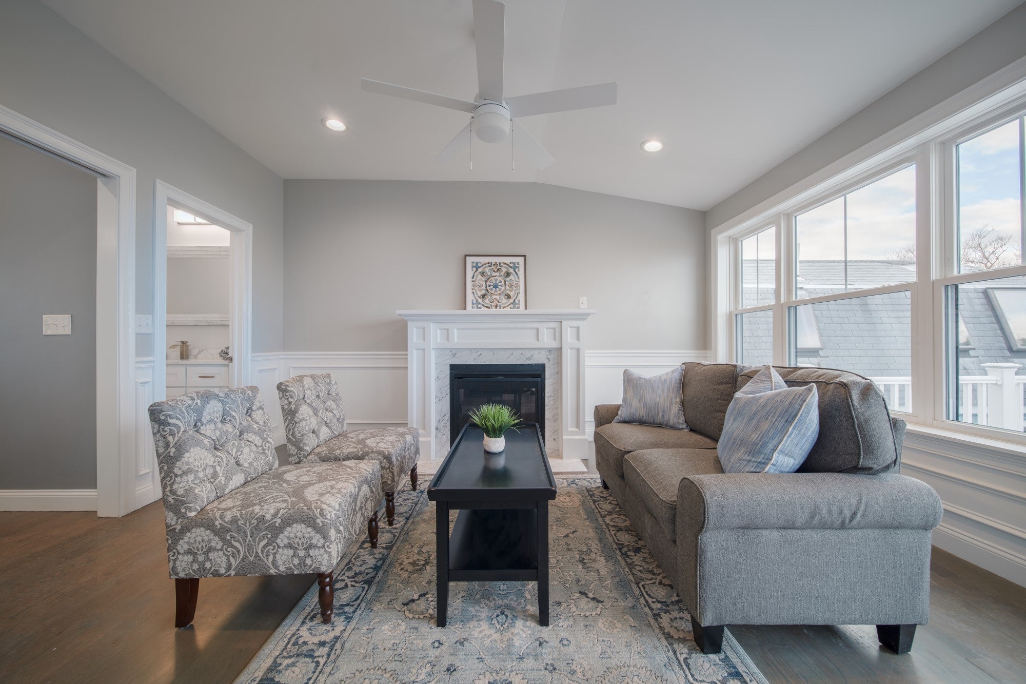8-Shoreside-Drive-Quincy-Unit1-Living-Area