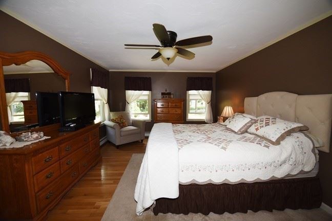 42-Wellington-Ave-Bedroom