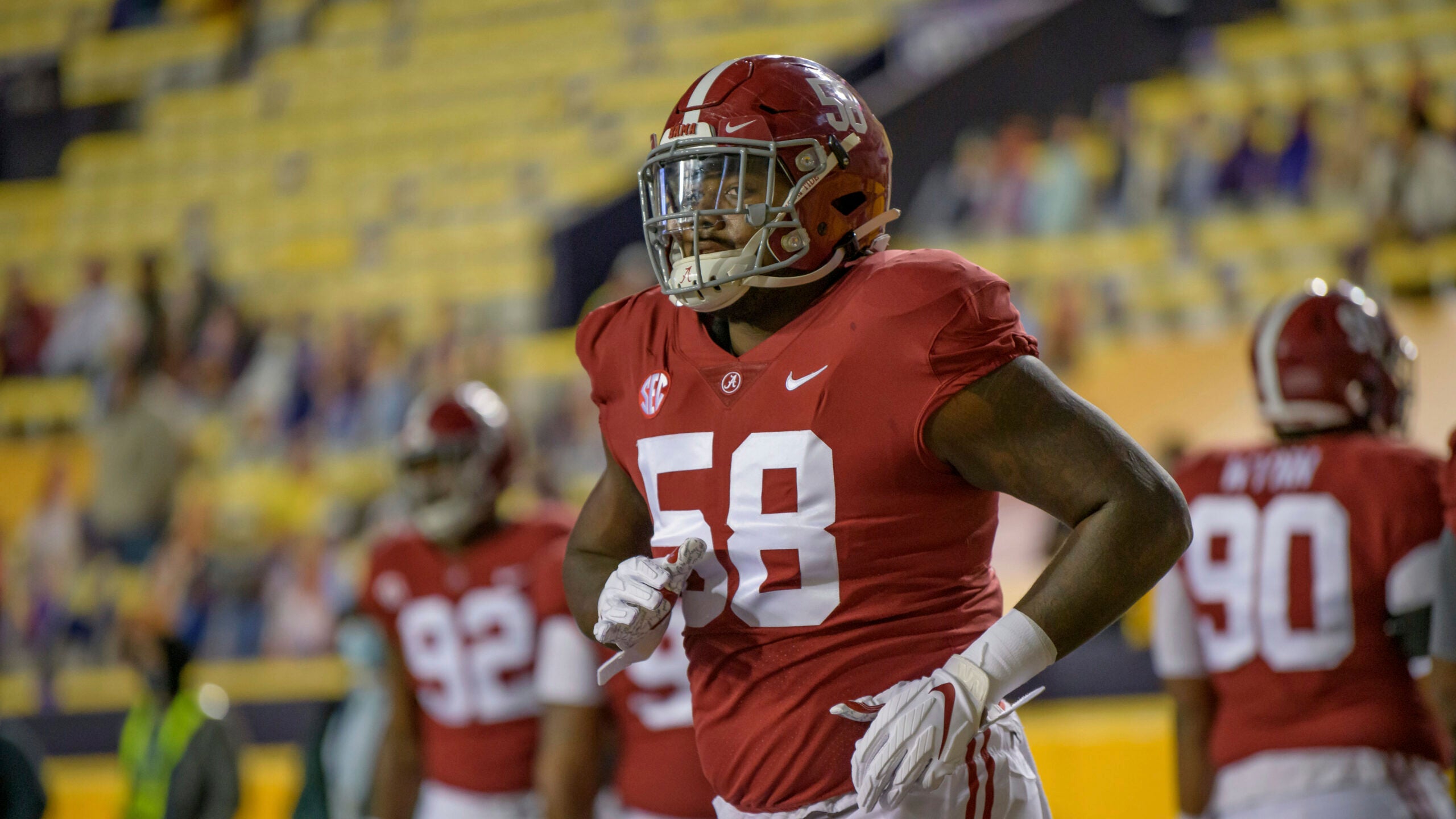 Patriots Trade Up in 2nd Round to Select Alabama DL Christian Barmore -  CLNS Media