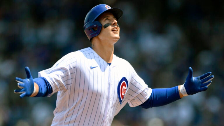 Rizzo, Padres top Red Sox