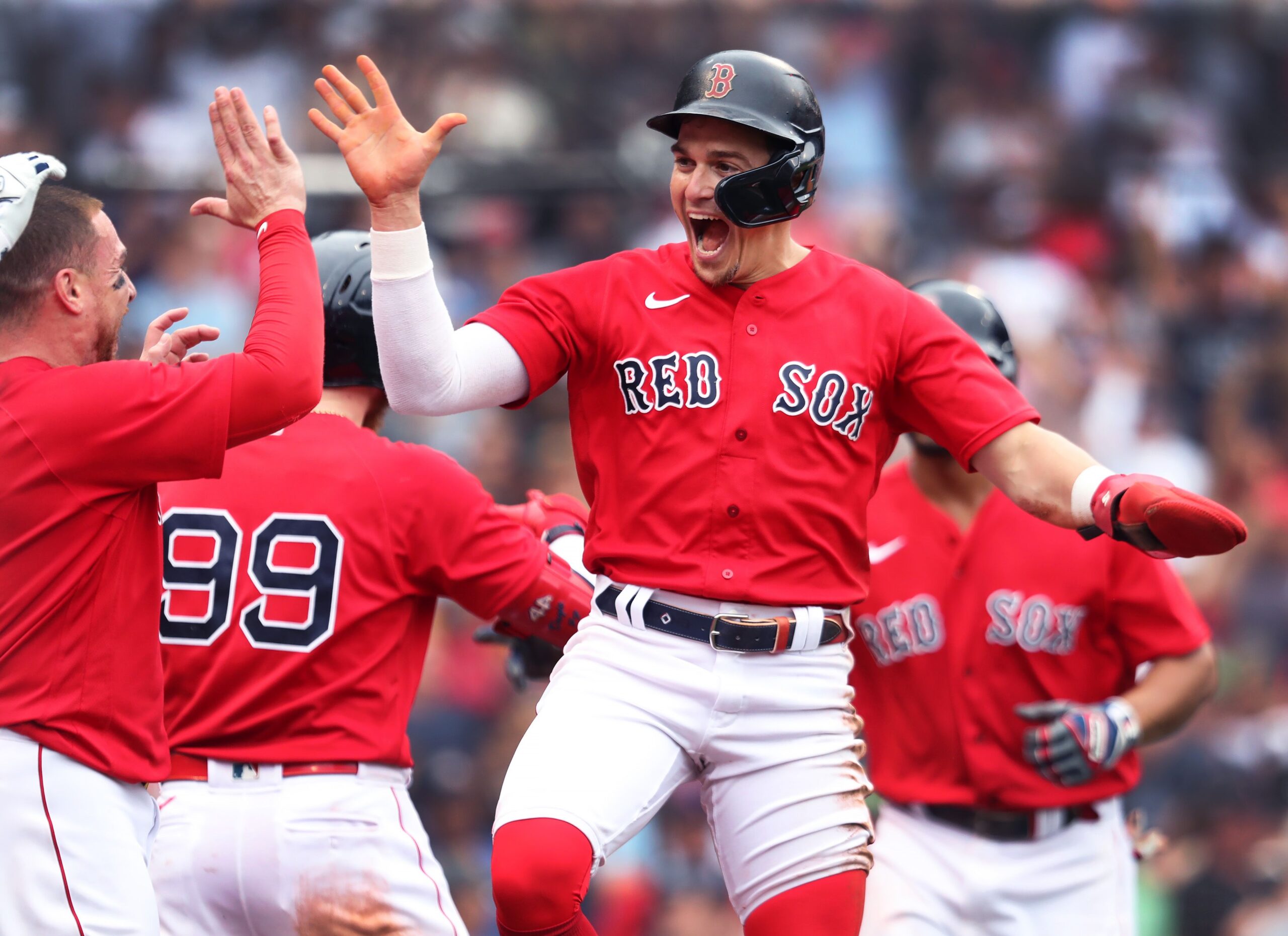 Avert your eyes, Yankee fans … Red Sox raise 4th World Series