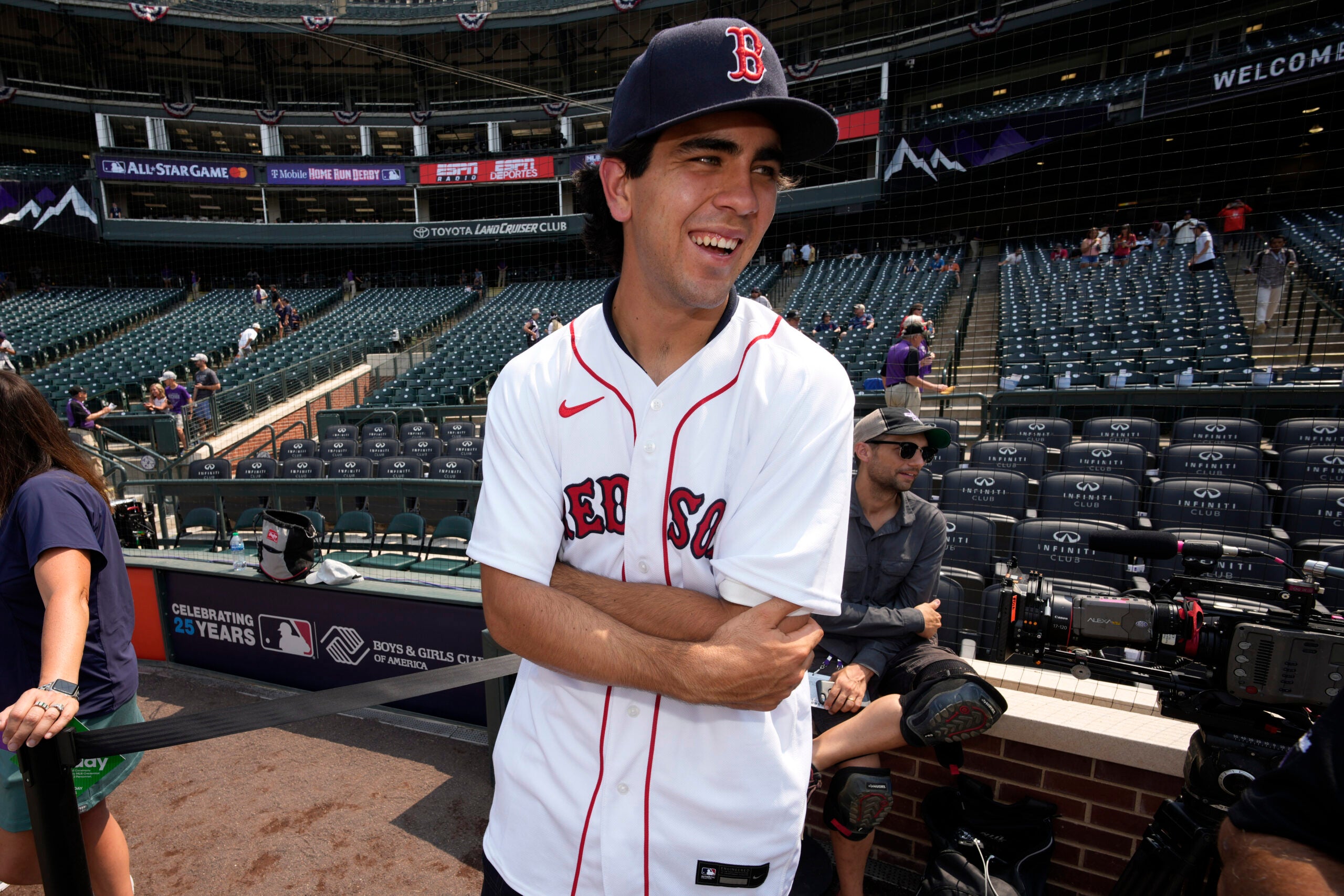 Watch Red Sox prospect Marcelo Mayer record his first professional hit